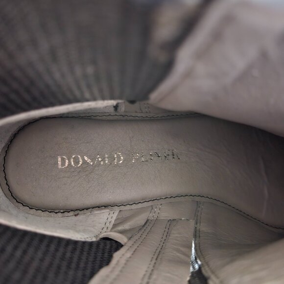 Donald J. Pliner Tinsley Black Boot 7M - Picture 9 of 11